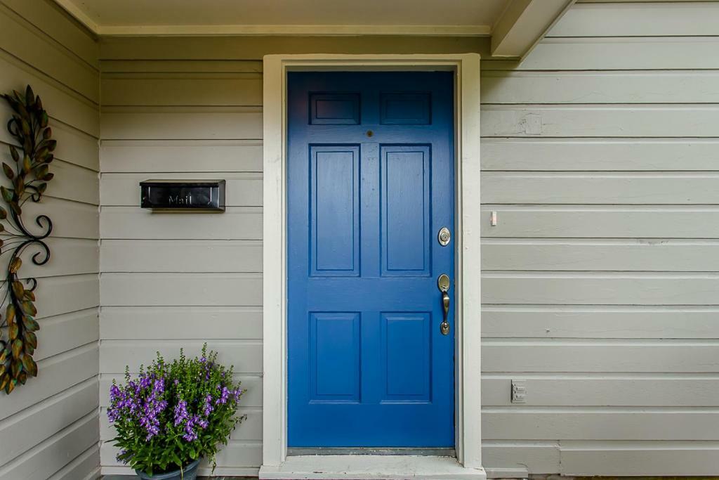 The Blue Door Bungalow - Luxury Home Downtown Houston Exterior photo
