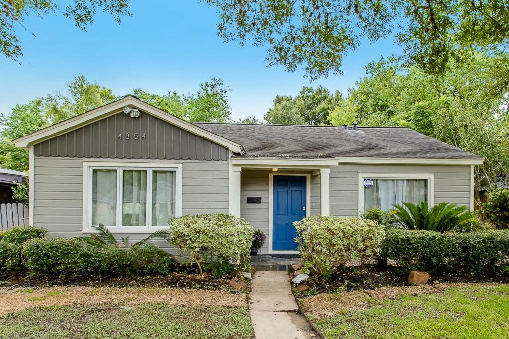 The Blue Door Bungalow - Luxury Home Downtown Houston Exterior photo